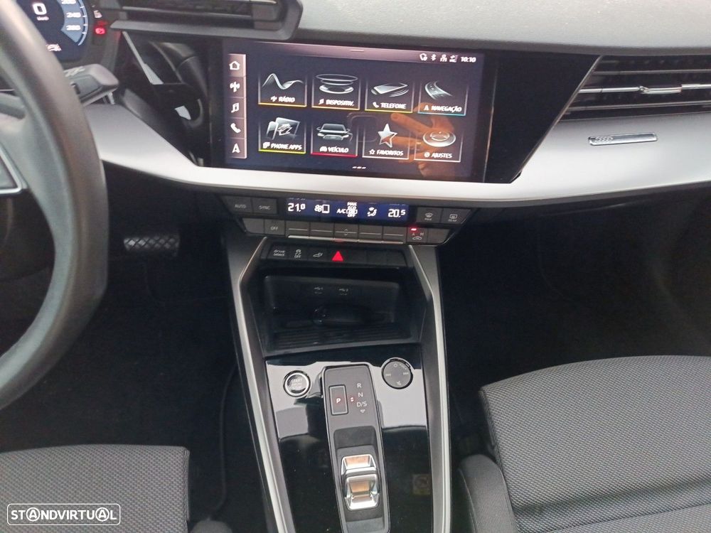 Audi A3 Sportback 45 TFSIe S line - 11