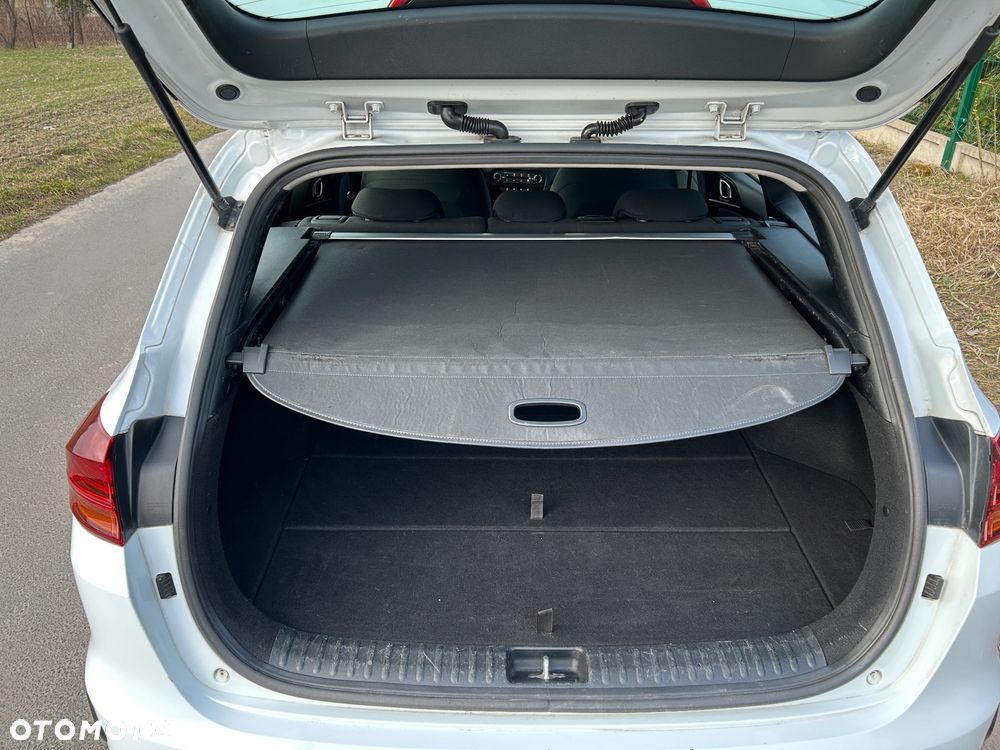 Kia Ceed 1.6 CRDi SCR L - 25