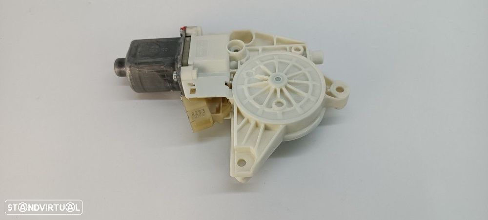 MOTOR ELEVADOR FRENTE ESQUERDO MERCEDES CLASE C (W204) FAMILIAR 220 T CDI (204.2... - 2