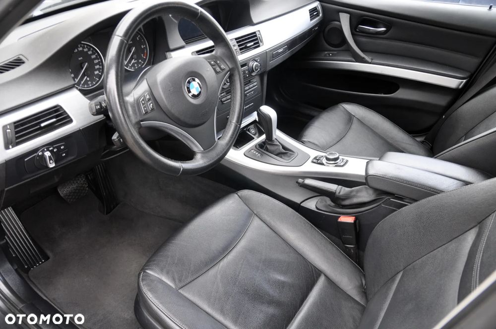 BMW Seria 3 318i Edition Sport - 5