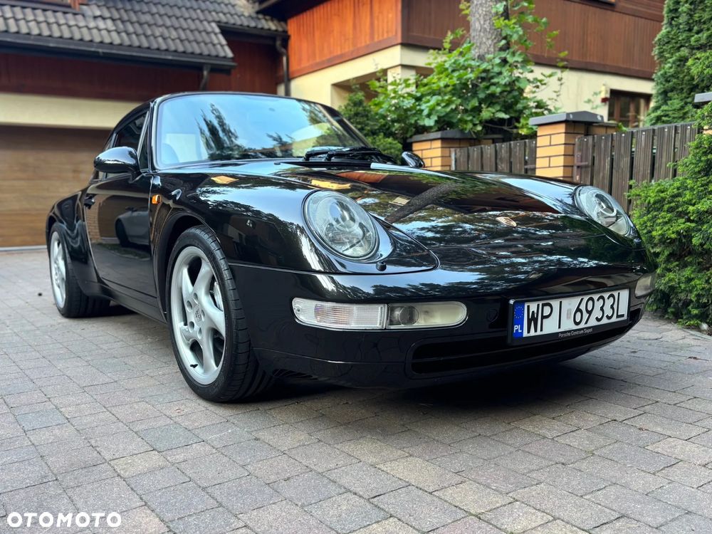 Porsche 911 Carrera 4 - 1