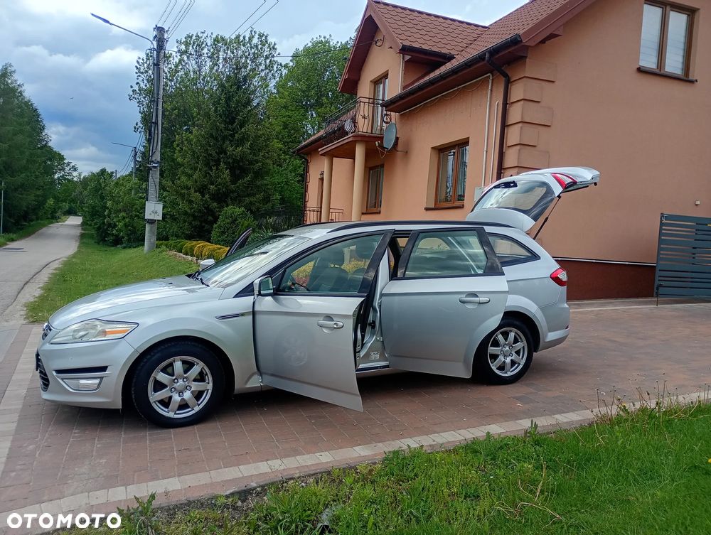 Ford Mondeo 2.0 TDCi ECOnetic Ambiente - 11