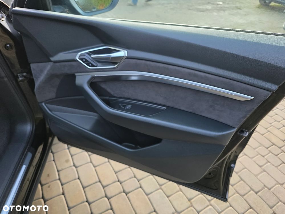 Audi e-tron 55 Quattro - 25