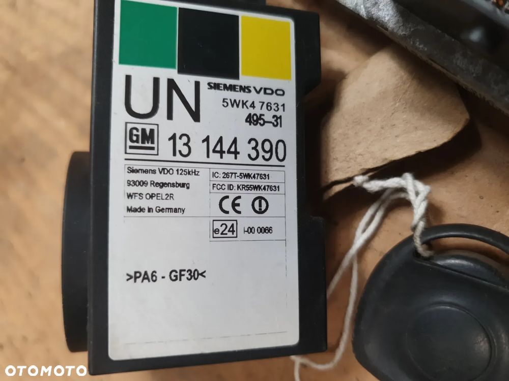 } OPEL CORSA C 3 III 1.2 B KOMPUTER STEROWNIK SILNIKA ECU 0261208253 13144390 - 2