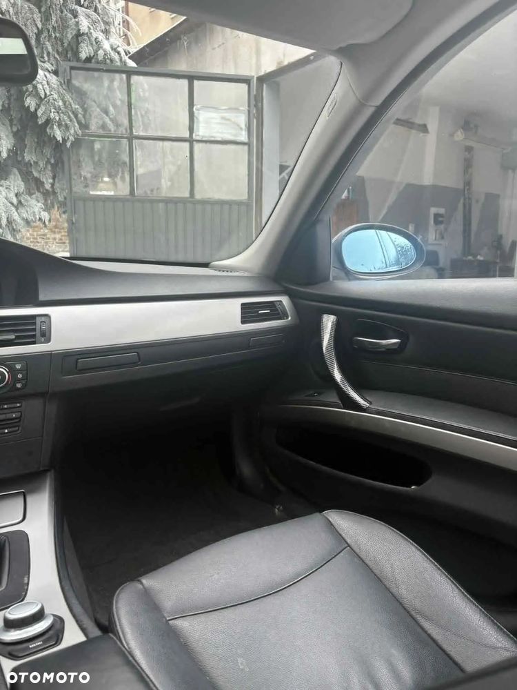 BMW Seria 3 320d DPF - 9