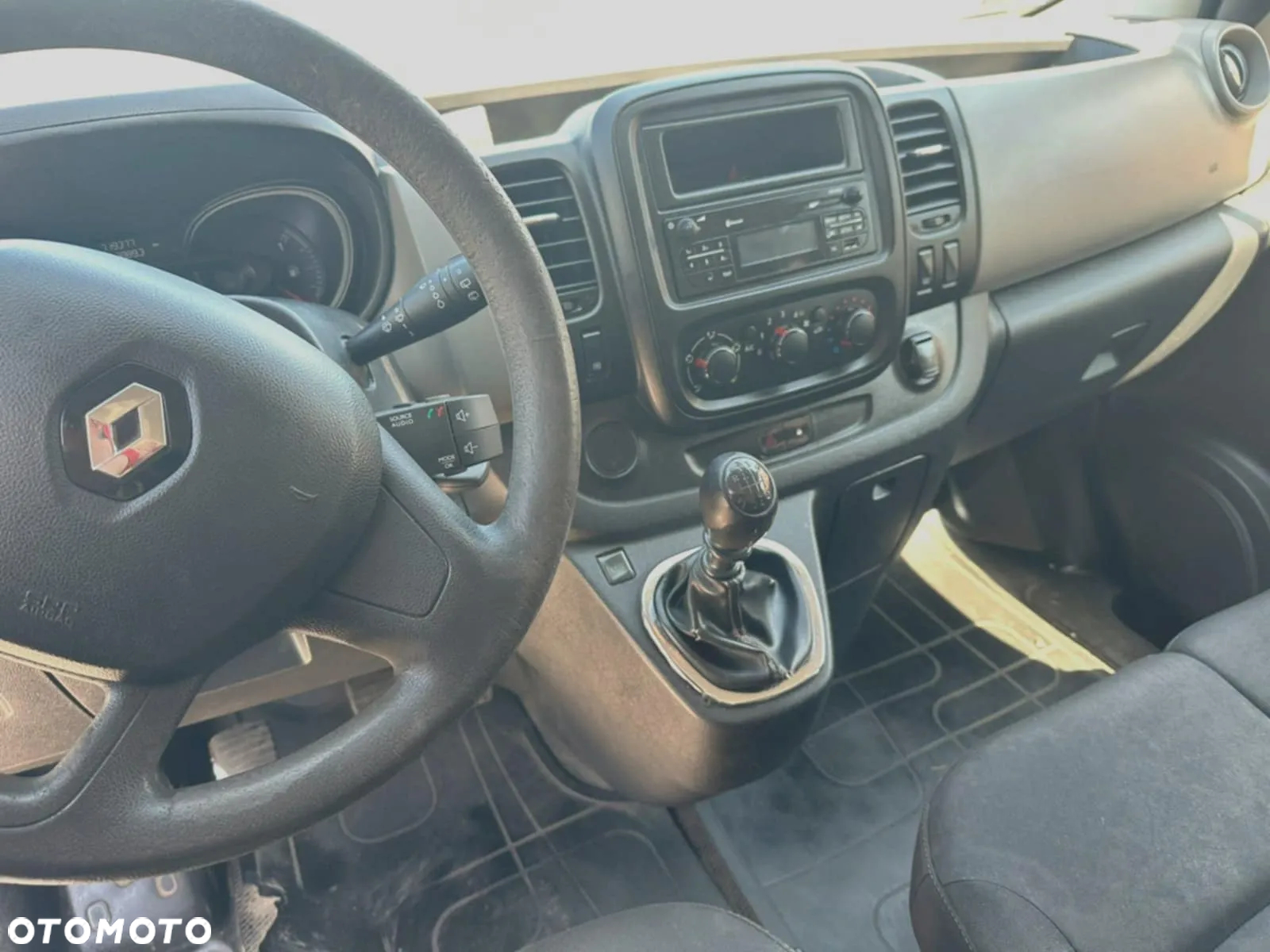 Renault Trafic - 6