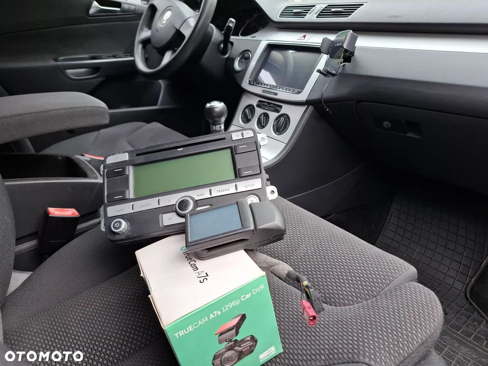 Volkswagen Passat 2.0 TDI Trendline - 13