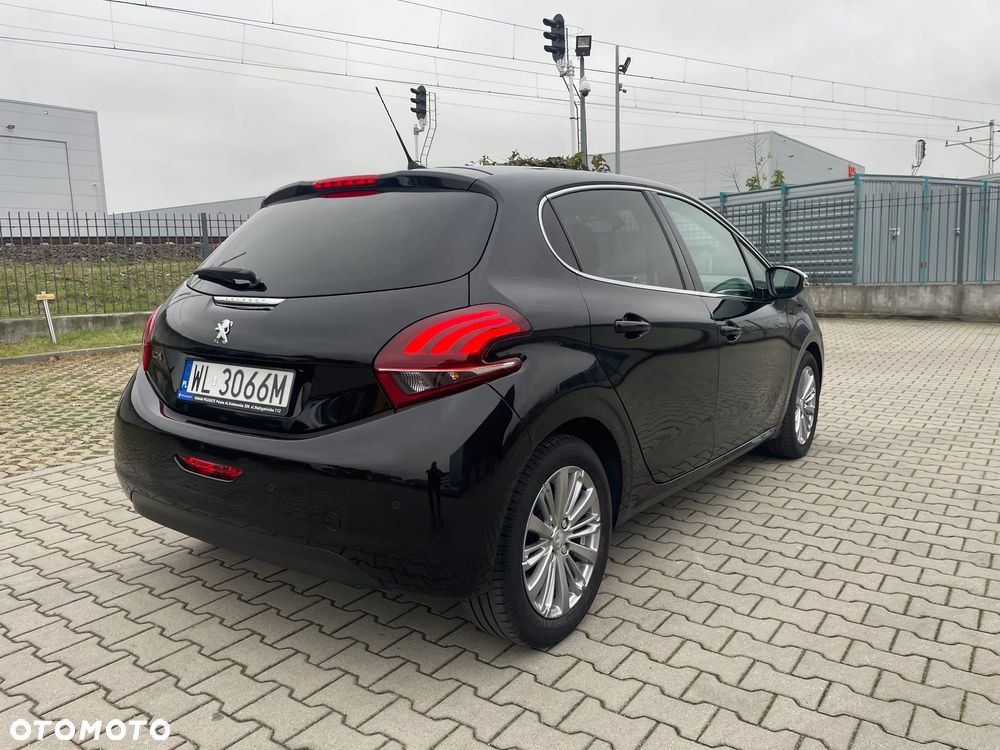 Peugeot 208 2018 photo 4