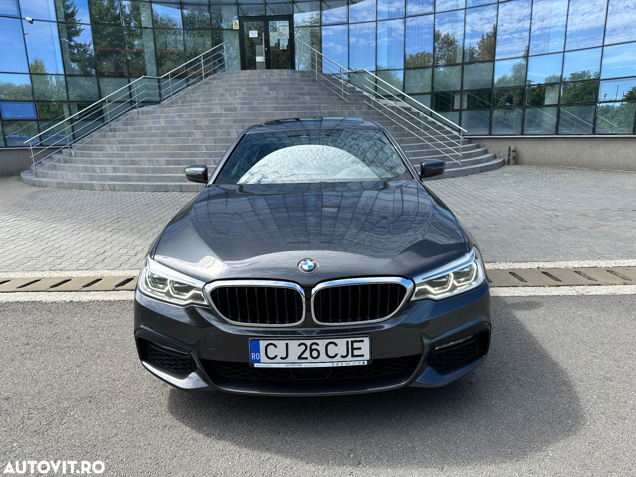 BMW Seria 5 525d Aut. - 11