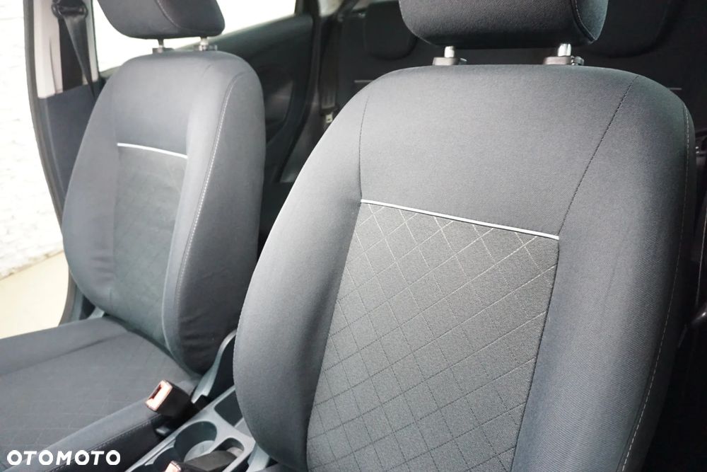 Ford Fiesta 1.25 Ambiente - 18