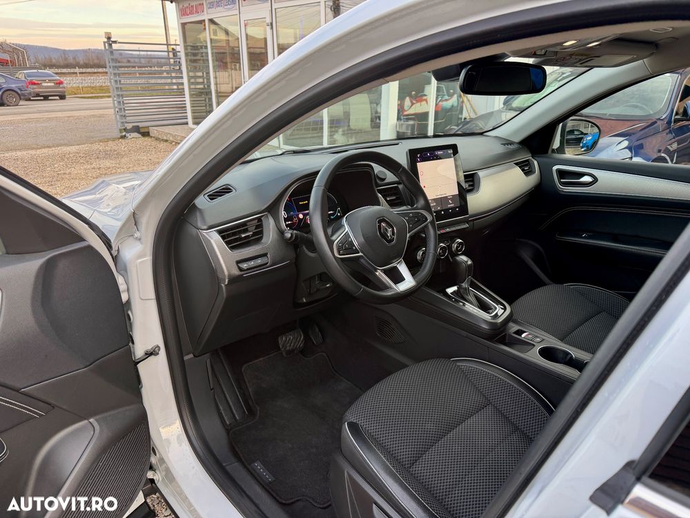 Renault Arkana E-TECH RS Line - 12