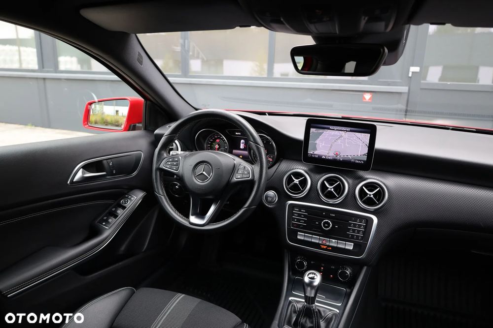 Mercedes-Benz Klasa A 180 Urban - 19