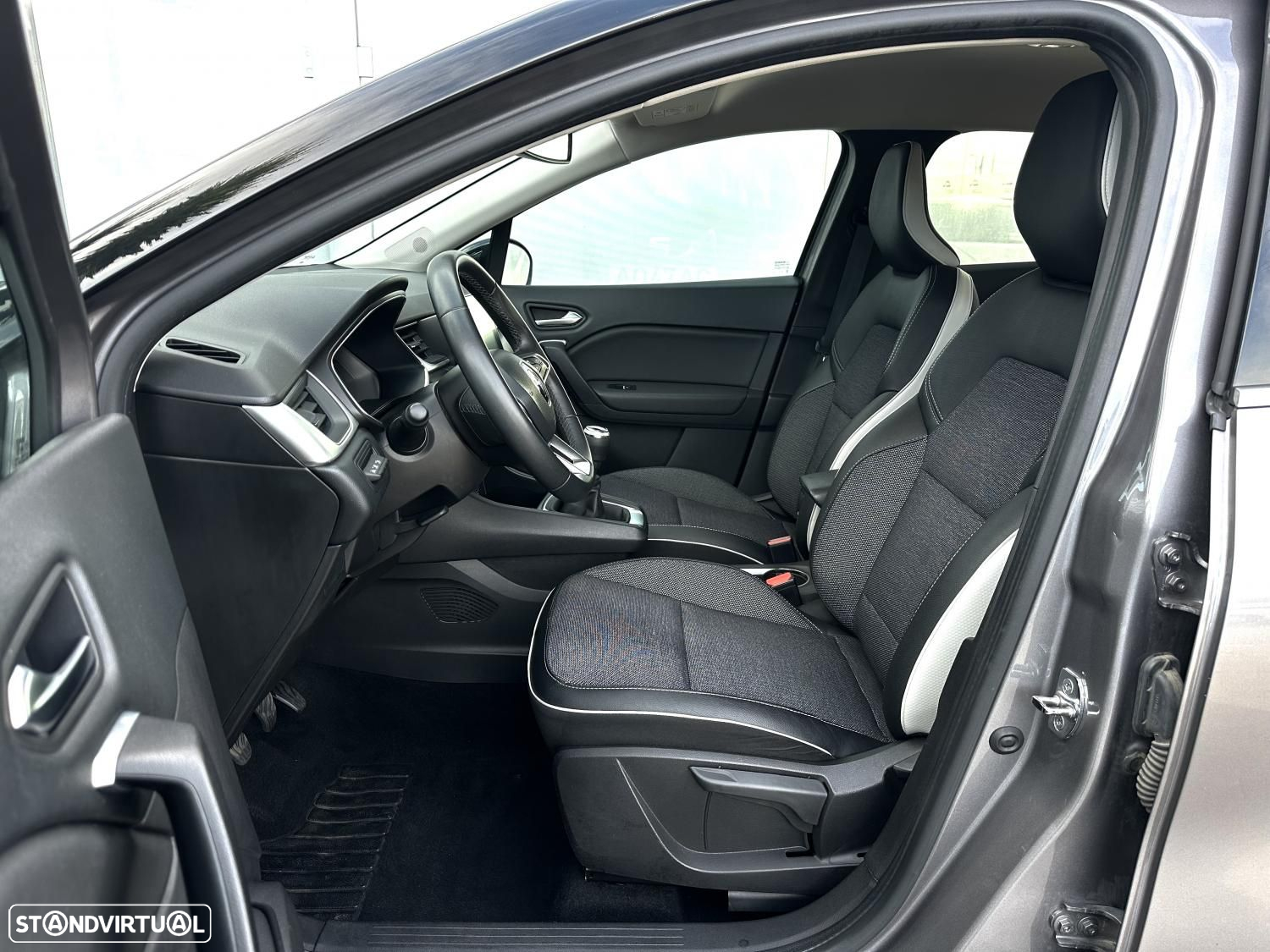 Renault Captur 1.0 TCe Exclusive - 6