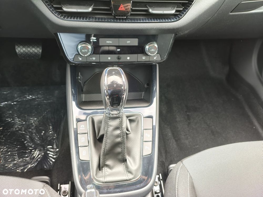 Skoda Fabia 1.0 TSI Drive DSG - 23