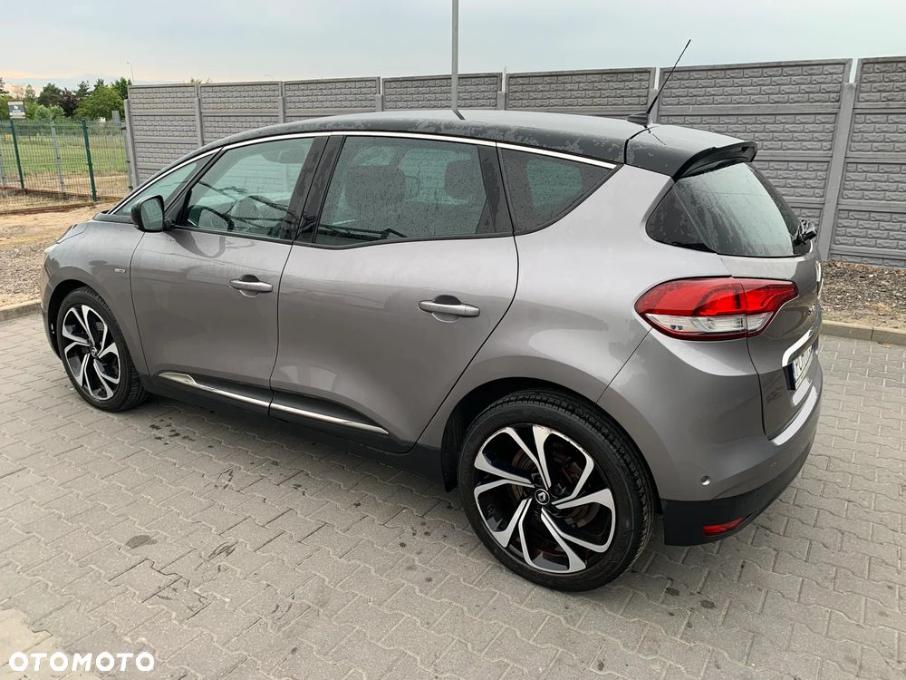 Renault Scenic 1.5 dCi Bose - 11