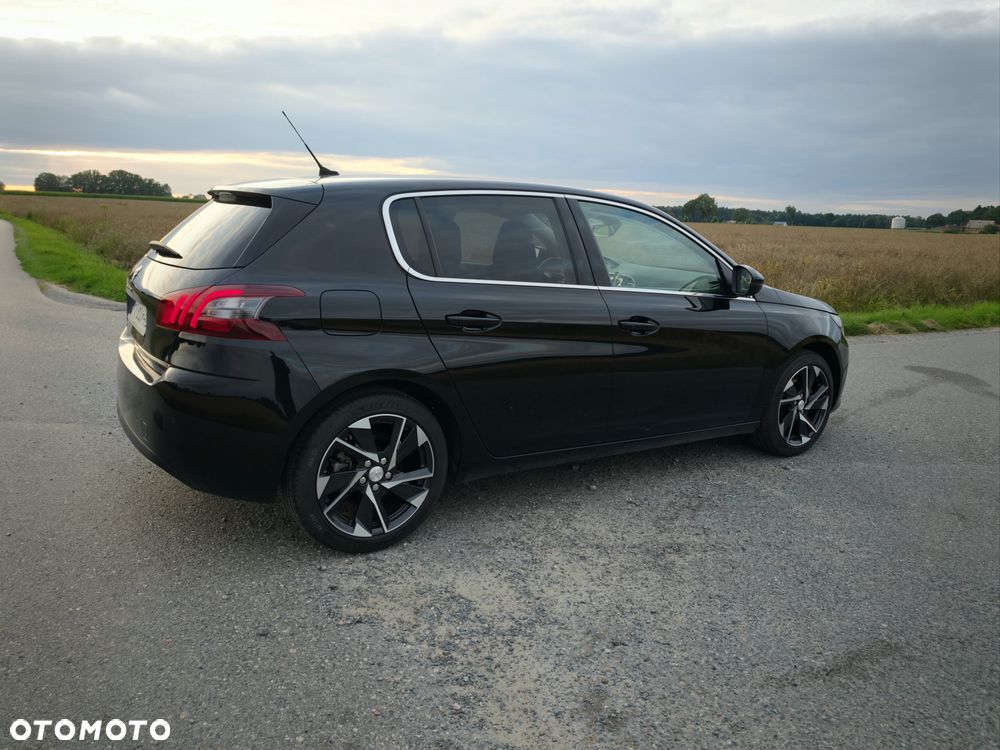 Peugeot 308 1.2 PureTech Active Pack S&S EAT8 - 7