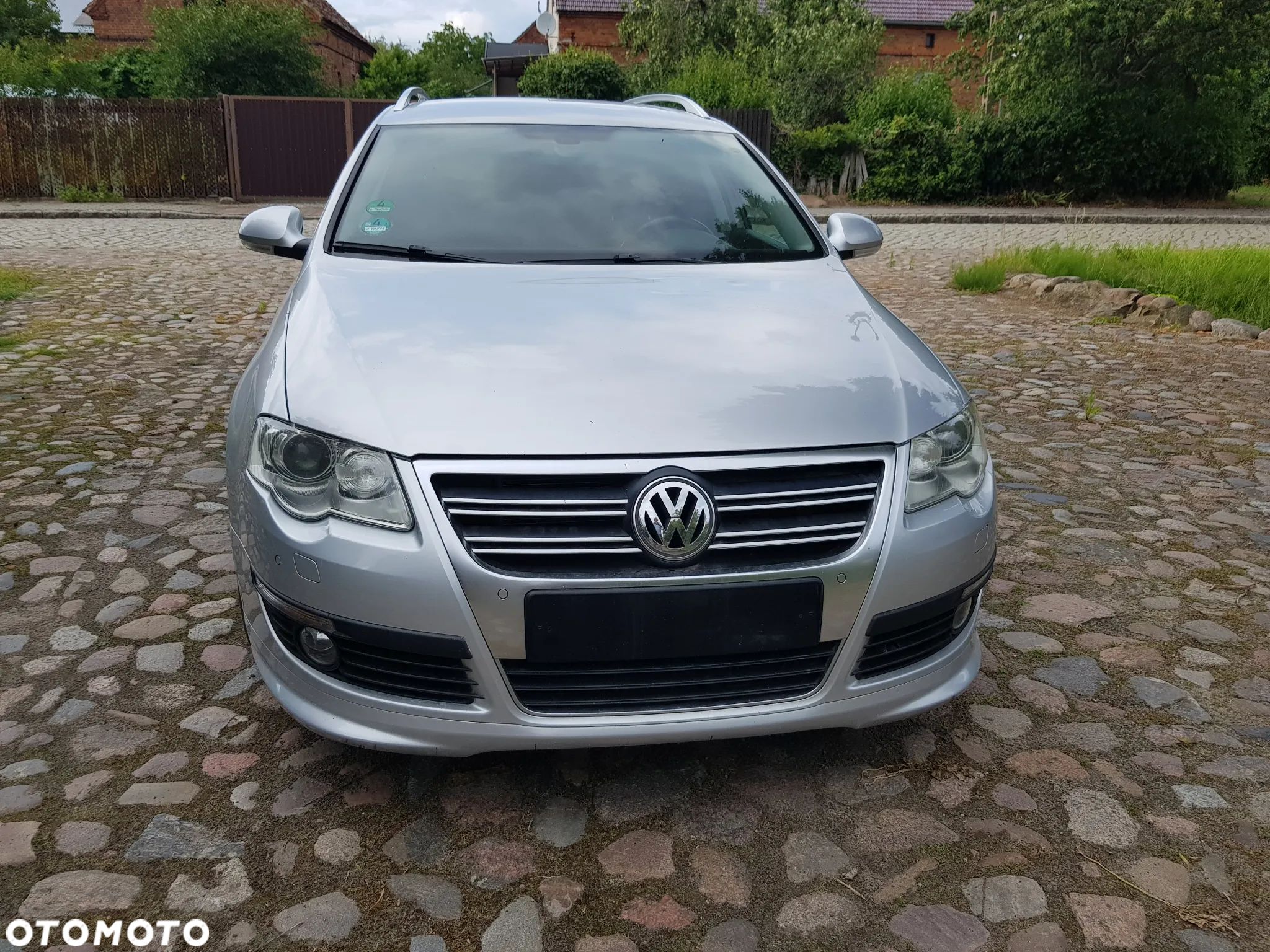 Volkswagen Passat Variant 1.8 TSI Automatik R-Line Edition - 1