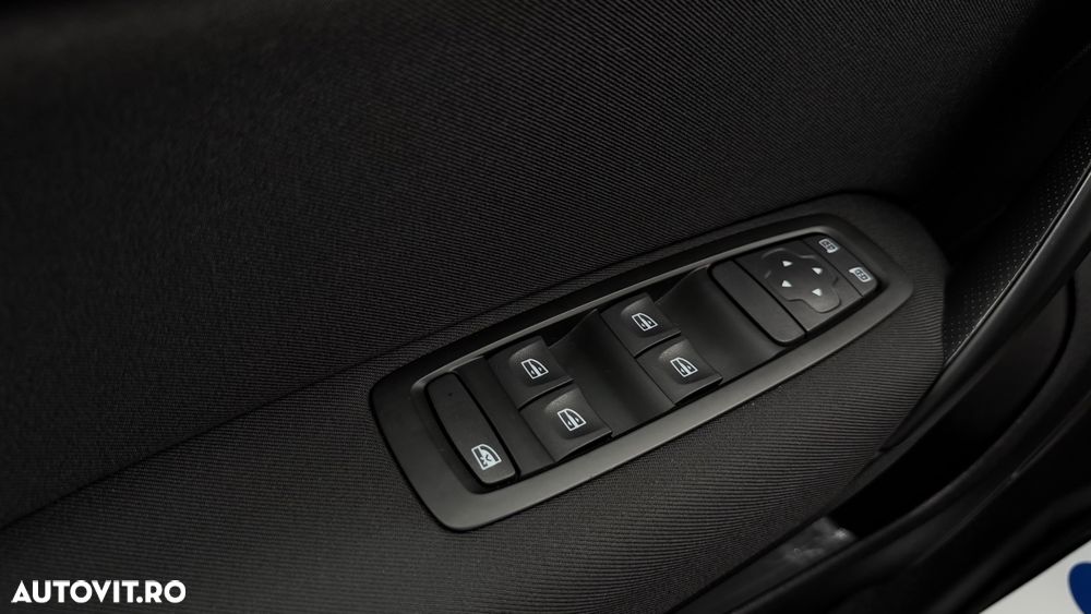 Renault Megane Grandtour TCe 140 GPF LIMITED - 13