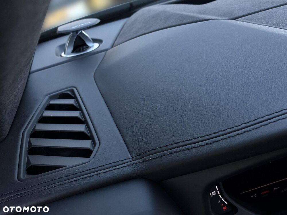 Lamborghini Urus - 19