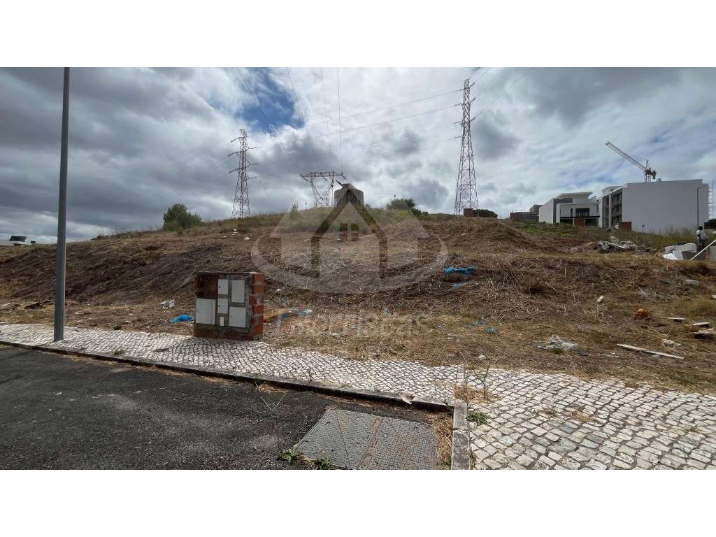 Terreno para Construção em Vialonga | Moradia Isolada com Piscina e... - Grande imagem: 5/10