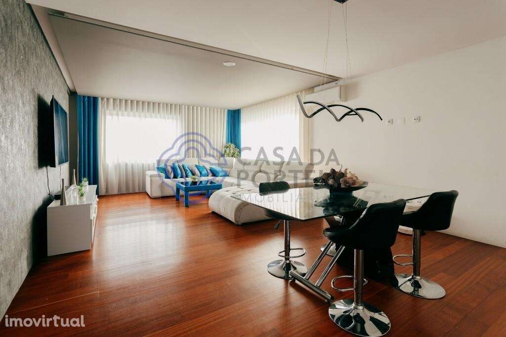 Terraço de 25m2, Cozinha e sala de 55m2, janelas grandes com muita luz - Grande imagem: 3/31