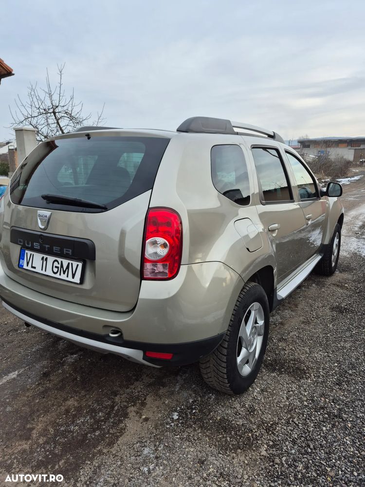 Dacia Duster 1.6 4x2 Laureate - 9