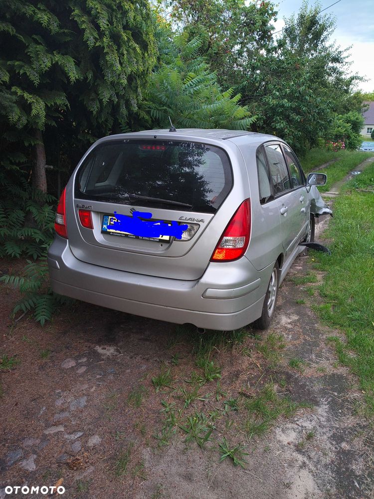 Suzuki Liana - 1