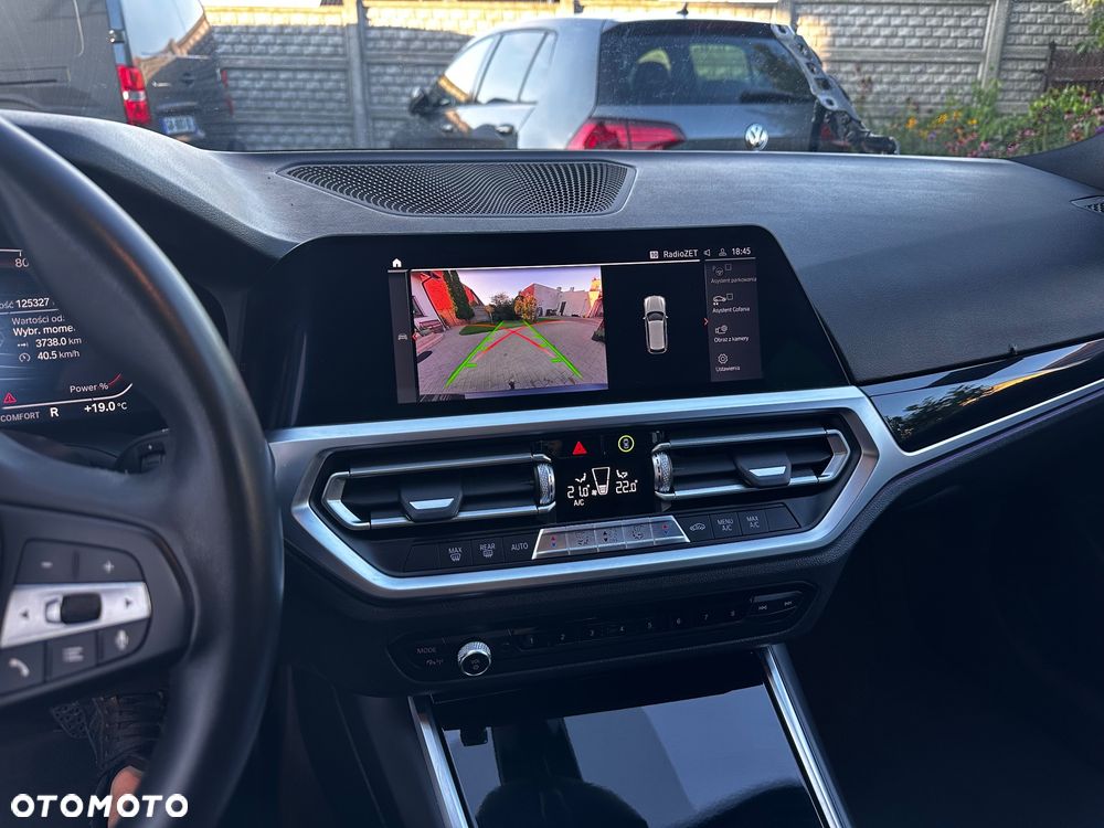 BMW Seria 3 318d MHEV Sport Line - 37