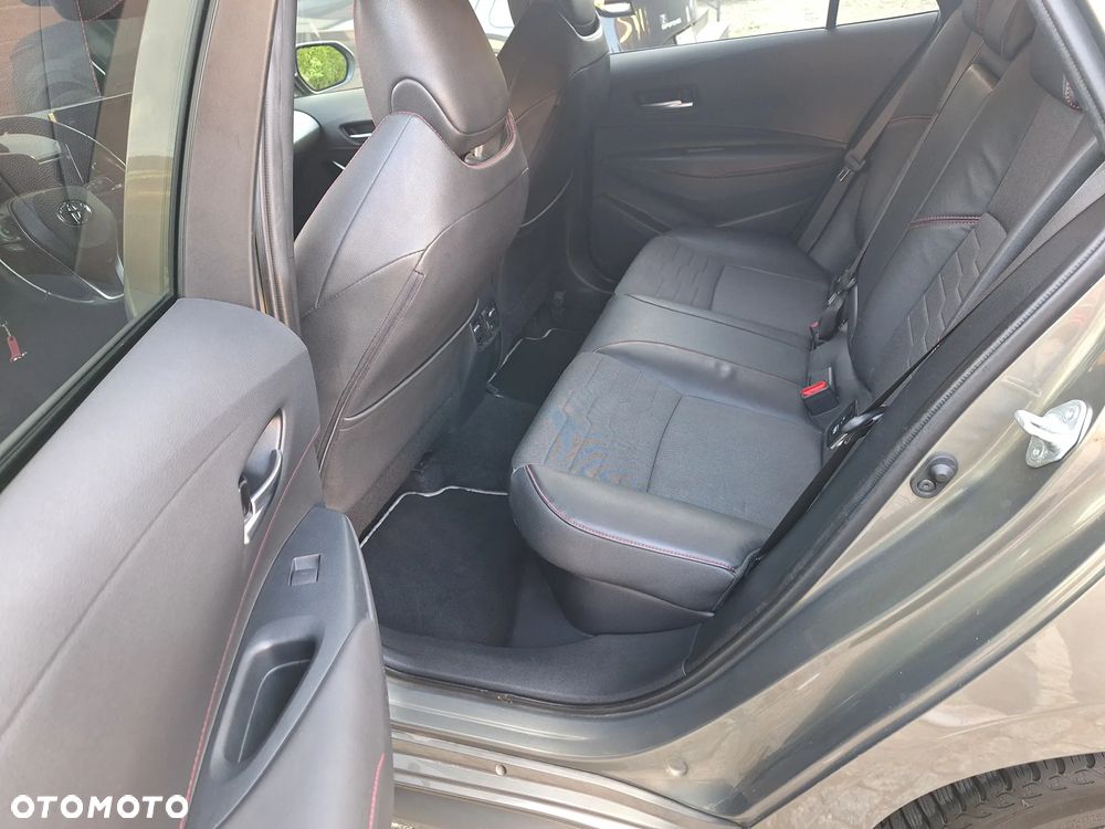 Toyota Corolla 2.0 Hybrid Executive - 6