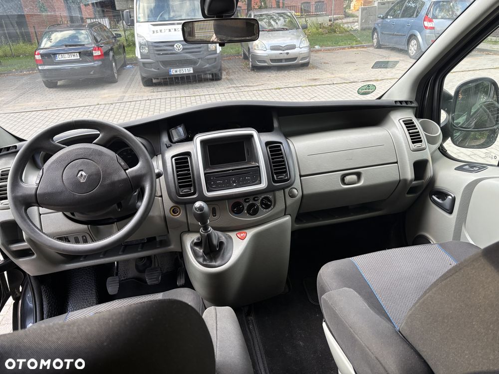 Renault Trafic - 11