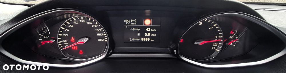 Peugeot 308 BlueHDi 130 Stop & Start Allure Business-Paket - 30