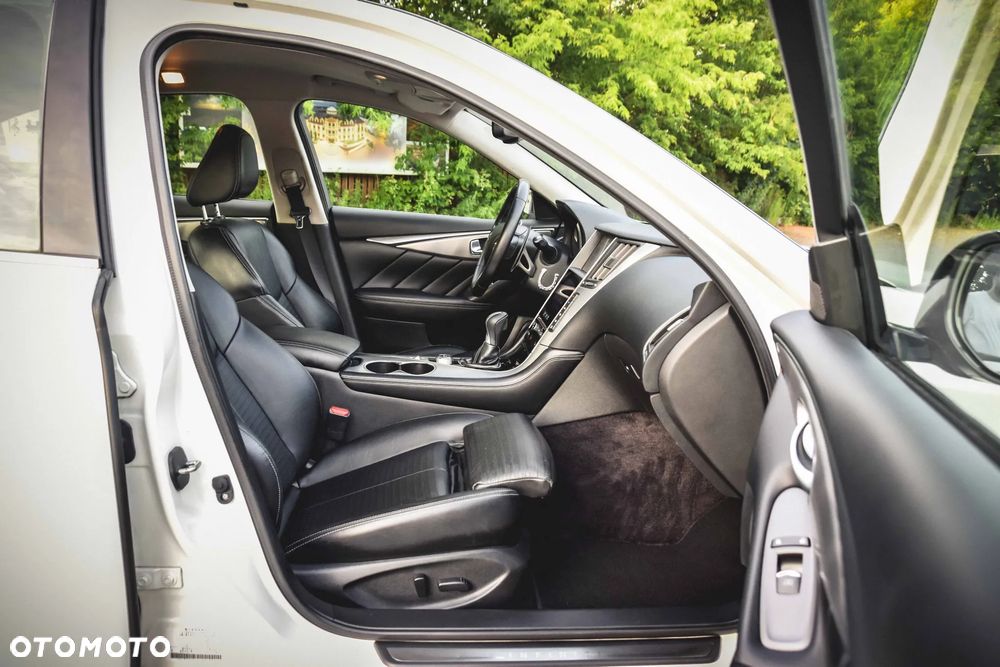 Infiniti Q50 2.0t Premium Executive EU6 - 25