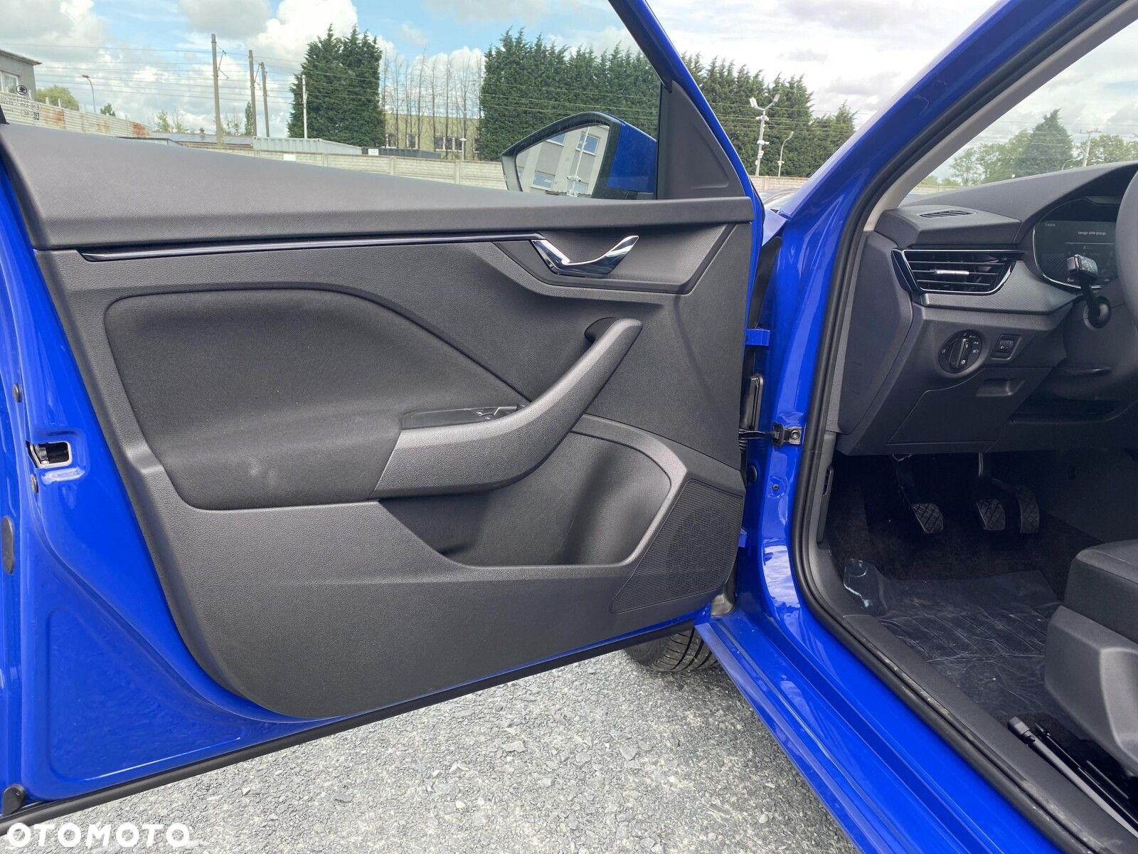 Skoda Kamiq 1.0 TSI Essence - 10