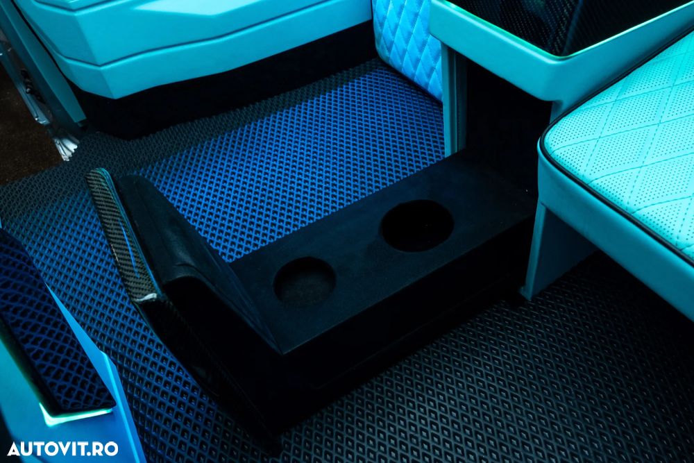 Mercedes-Benz V - 26