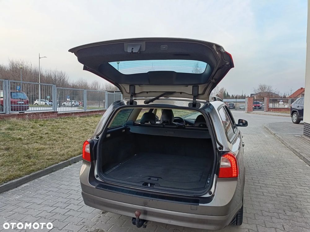 Volvo V70 2.0D Momentum - 27