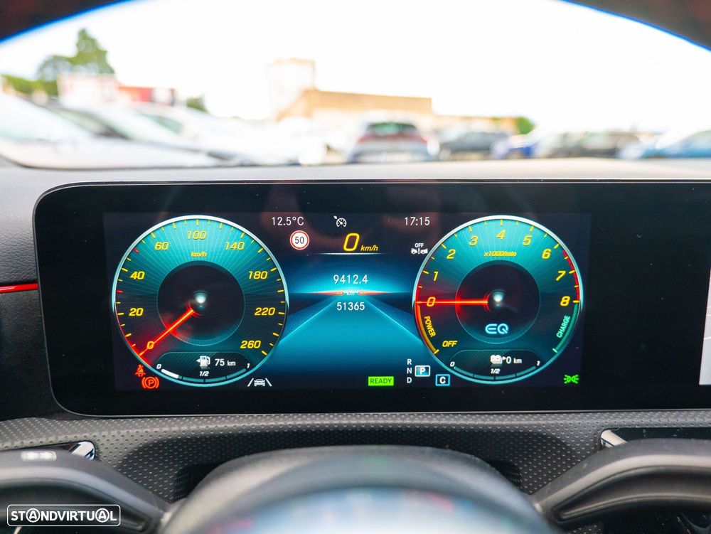 Mercedes-Benz A 250 Limousine e 8G-DCT AMG Line - 16