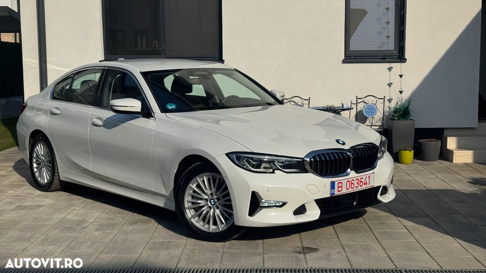BMW Seria 3 330e Aut. Luxury Line - 2