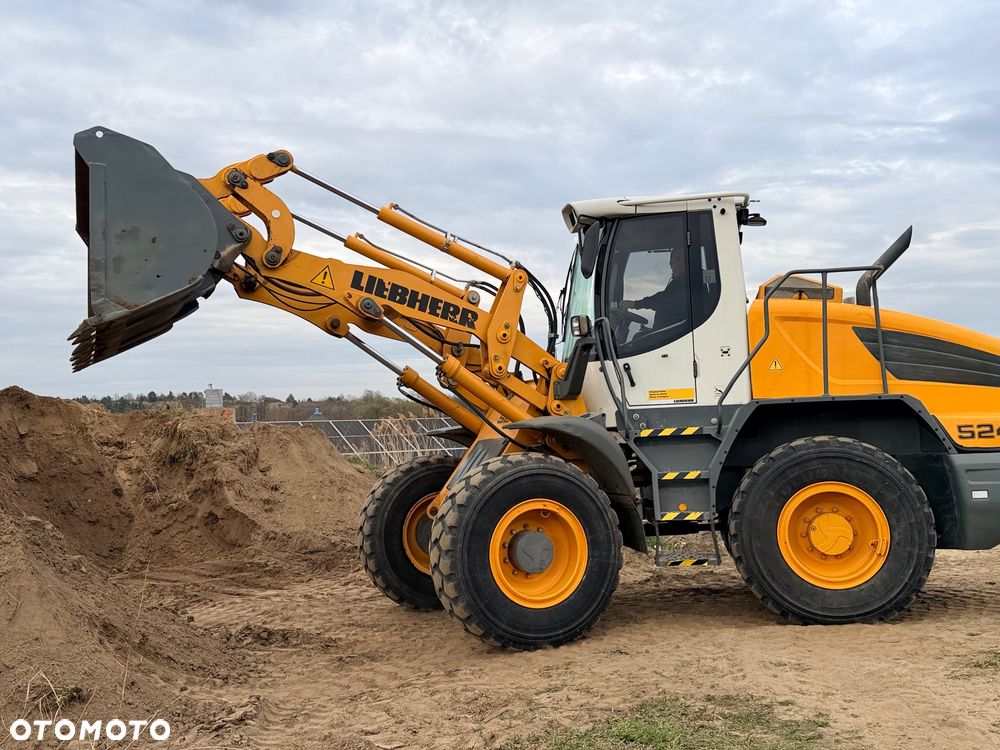Liebherr Ładowarka Liebherr L524 KLIMA łyżka2,5m3+widły bezAdblue i Dpf szybkozłącze hydr. Cat Caterpillar 924K  924H  930K Volvo L60H / L70H Komatsu WA200-8 WA270-8JCB 426 427 - 27