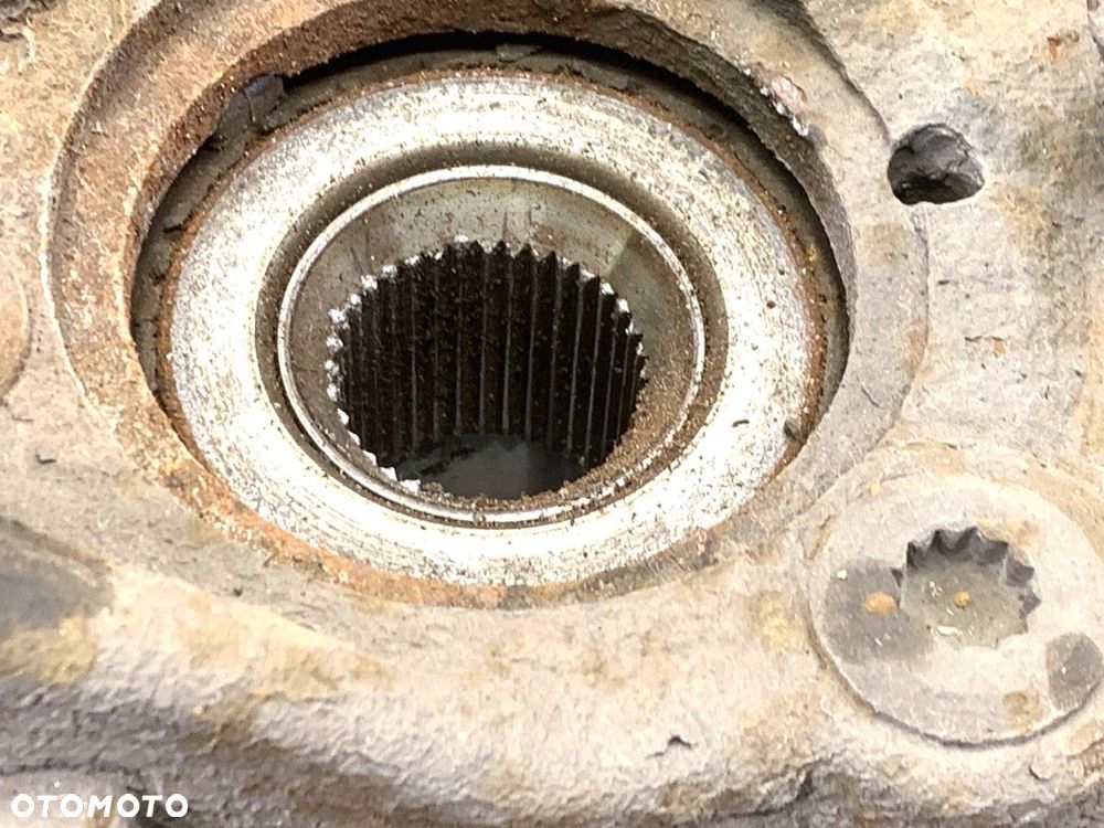 ZWROTNICA PRAWY PRZÓD  SKODA YETI (5L) 2009 - 2017 1.4 TSI 90 kW [122 KM] benzyna 2010 - 2015 - 4