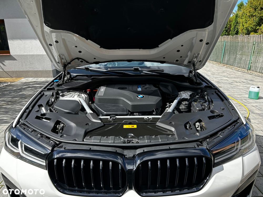 BMW Seria 5 530e M Sport sport - 16