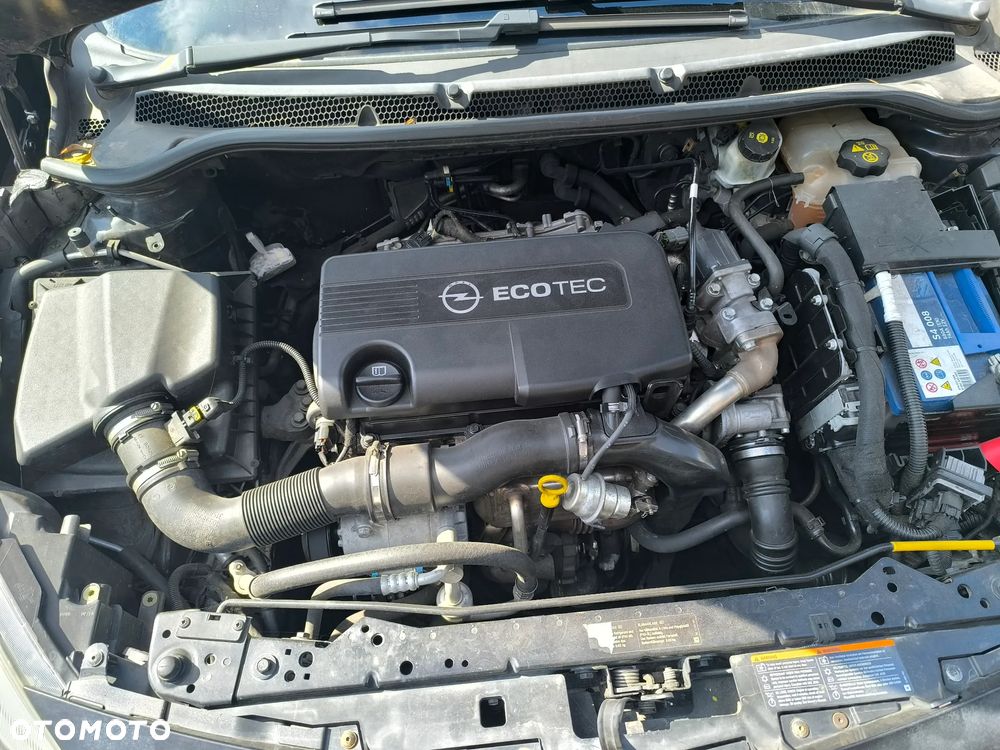 Opel Astra 1.7 CDTI DPF Cosmo - 8