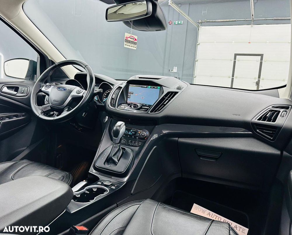 Ford Kuga 2.0 TDCi 4x4 Aut. ST-Line - 24