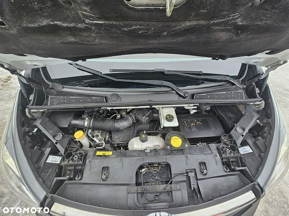 Opel Vivaro - 14