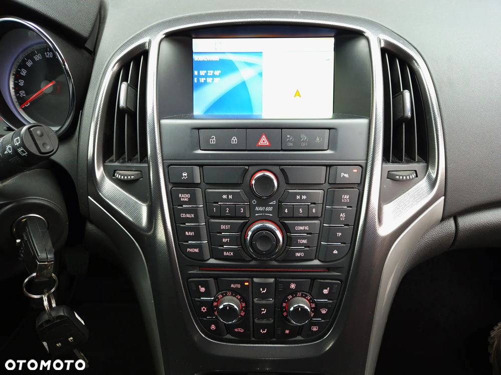 Opel Astra 1.6 Turbo Innovation - 18