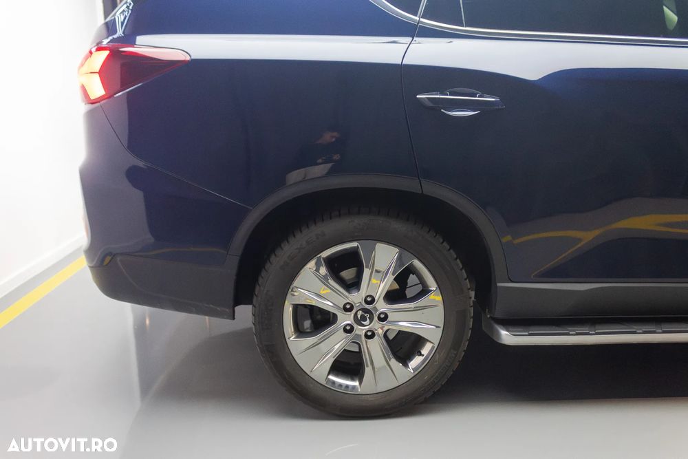 SsangYong REXTON 2.2 e-XDi 220 4WDAut. Sapphire - 27