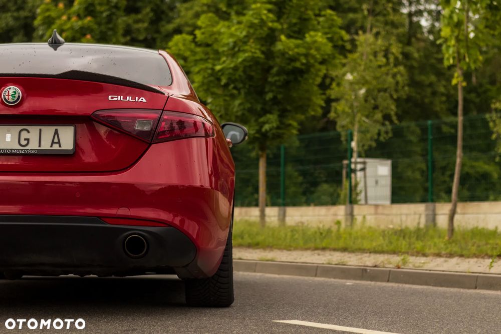 Alfa Romeo Giulia 2.0 Turbo Veloce - 14