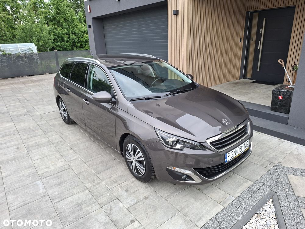 Peugeot 308 1.6 BlueHDi Allure S&S - 4