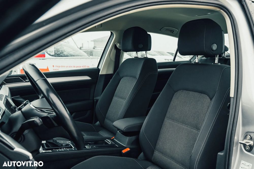 Volkswagen Passat 2.0 TDI DSG Comfortline - 16