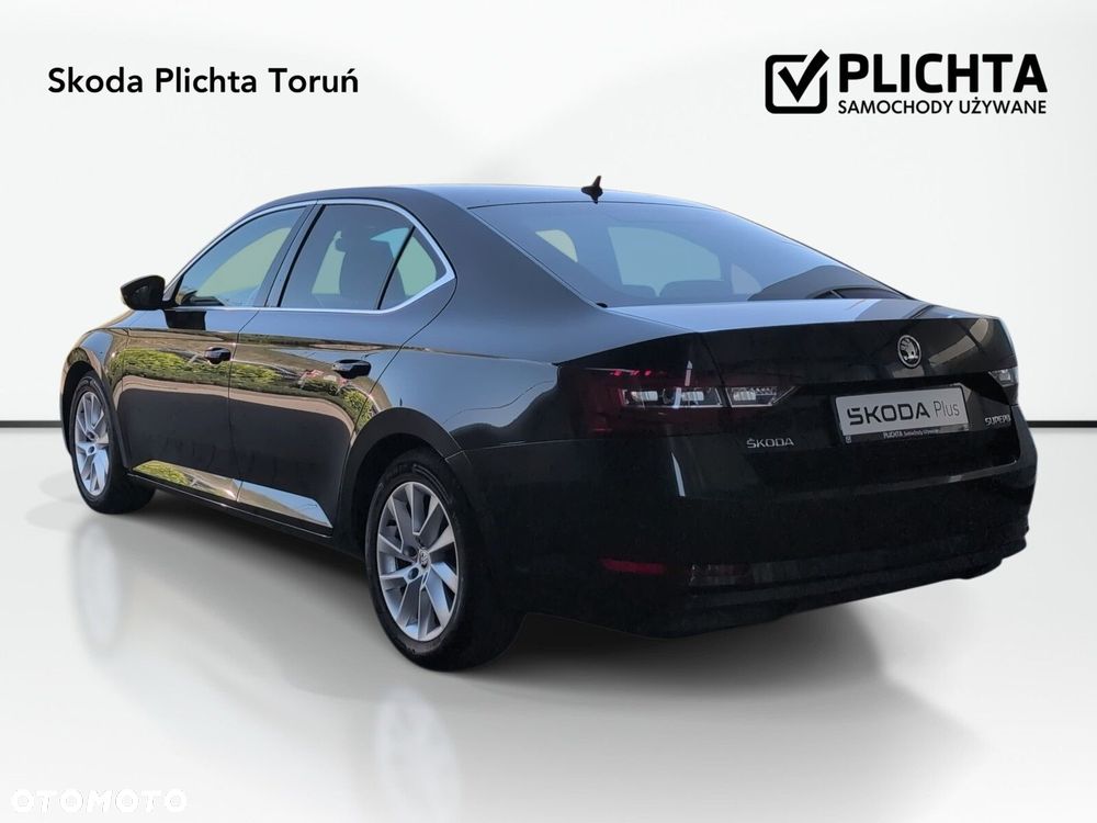 Skoda Superb 2.0 TDI SCR Style DSG - 8