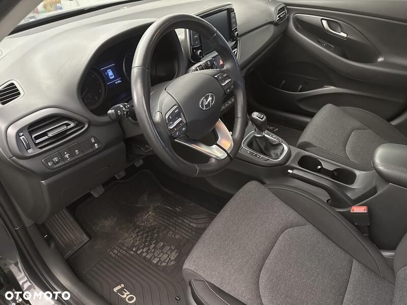 Hyundai i30 1.5 DPI Smart - 11